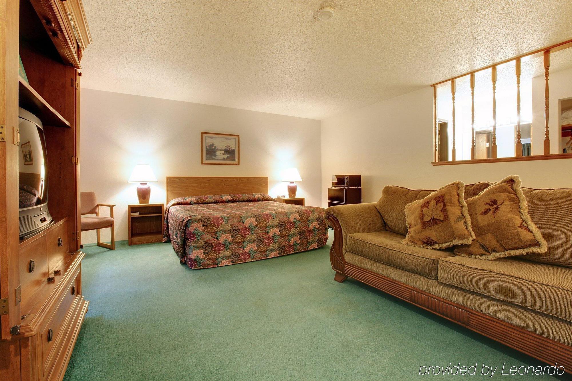 Americas Best Value Inn & Suites Cassville Roaring River Δωμάτιο φωτογραφία